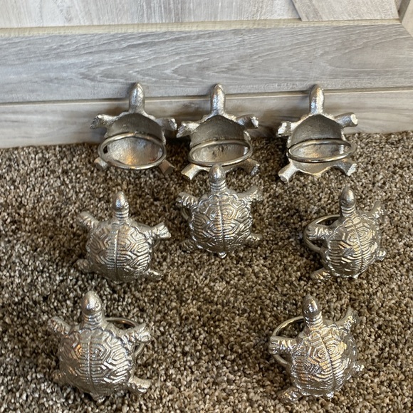 Set of 8 Silver Turtle Napkin Rings from Pier1 - Picture 3 of 6